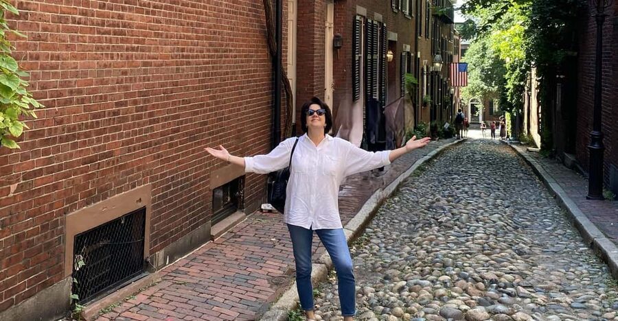 Old Boston: Beacon Hill & Back Bay Walking Tour in French - Churches and skyline: Trinity Church to Boston’s tallest towers