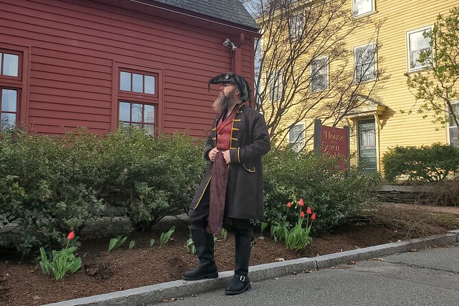 Pirates and Privateers Walking Tour with Real Pirates Admission - Real Pirates Salem and the Whydah Shipwreck, plus hands-on treasure