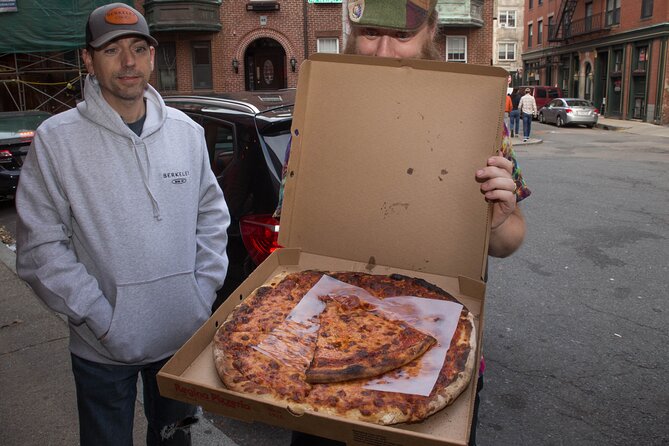 Pizza Beer and Paul Revere Tour - Guide Jimbo: why small-group conversations make a difference