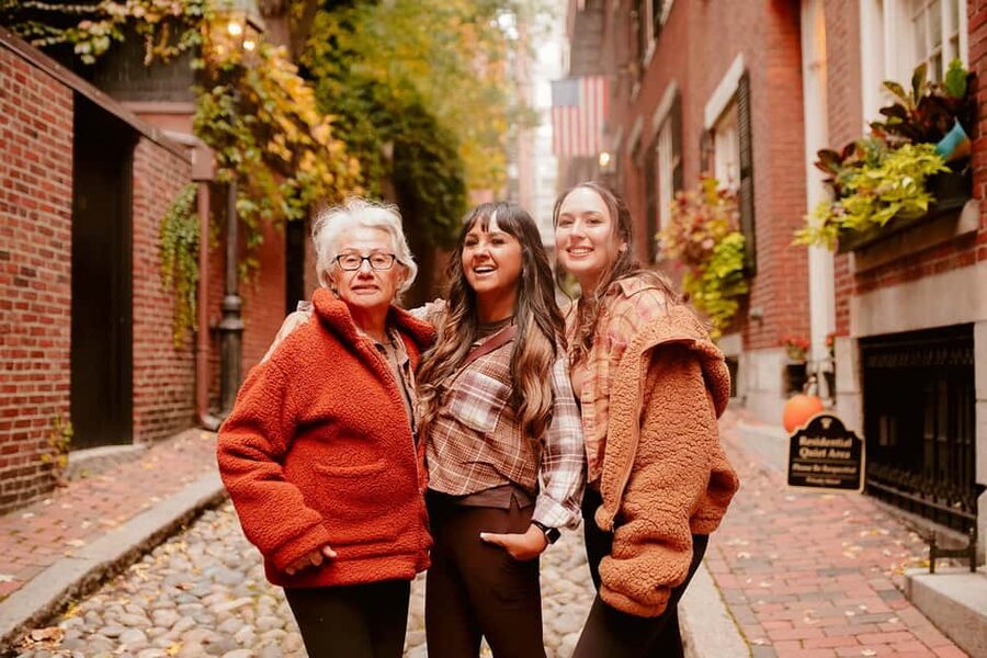 Private Vacation Photoshoot with Photographer in Boston - Should You Book This Private Boston Photoshoot?