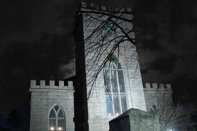 Salem Booze and Brews Haunted Pub Crawl by US Ghost Adventures - Guides: what to expect from Jenna, Andy, Bella, Kristen, and others