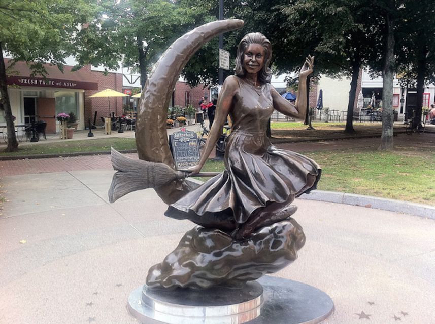 Salem: Hocus Pocus Movies and More Tour - The Route Flow: From Historic Streets to the Witch House