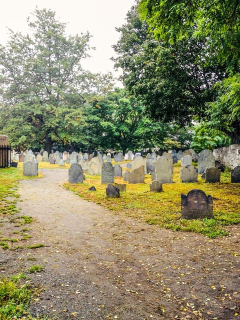 Salem, MA: Hocus Pocus Movie Guided Walking Tour - Ropes Mansion and Garden: The Photo Stop That Works for Everyone