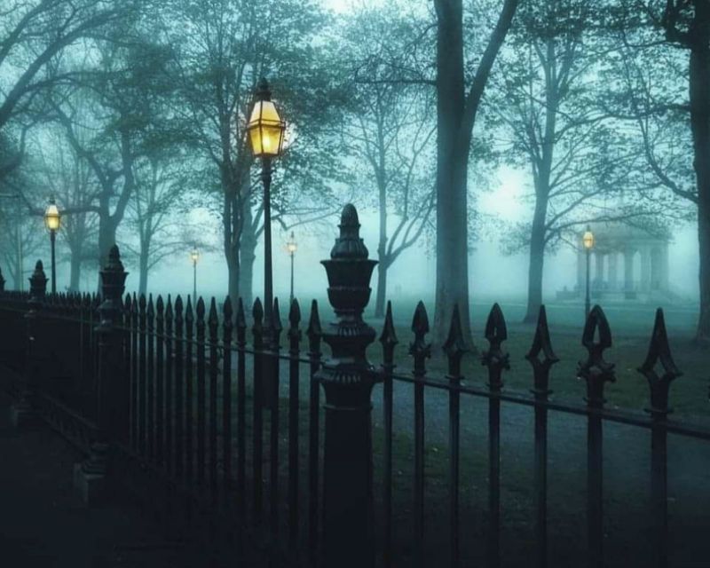 Salem Night Tour: Haunt and History Guided Night Tour - Meet at Remember Salem Gifts, Then Get Oriented Fast