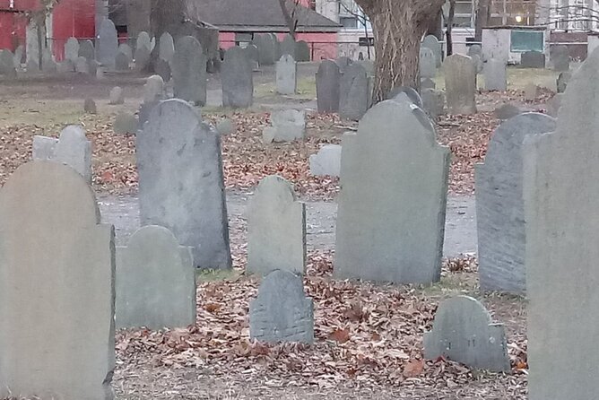 Salem On Foot Walking Tours - Derby Square start, Salem Common finish: why this walking route is so useful