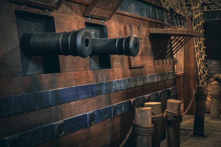 Salem: Pirate Museum with Authentic Treasures Entry Ticket - Discovery Lab: watching artifacts come up in real time