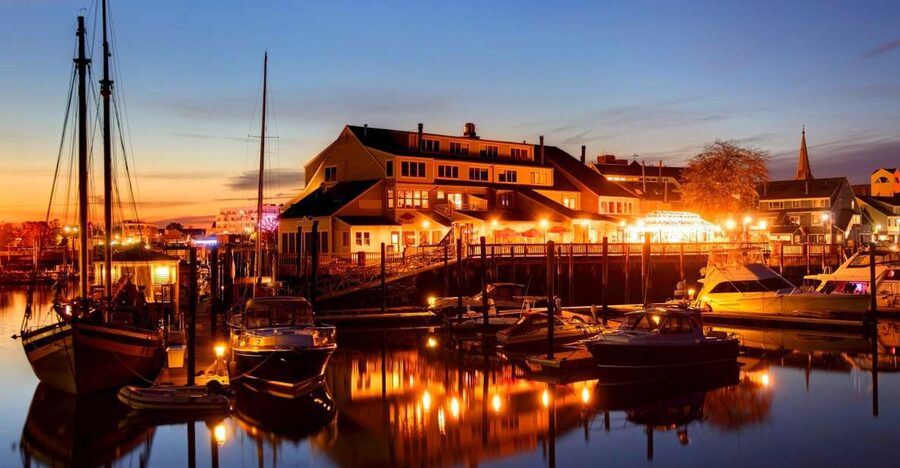 Salem: Requiem for Salem Walking Ghost Tour - Witch Trials and the Old Red Light District: The Story Thread That Matters