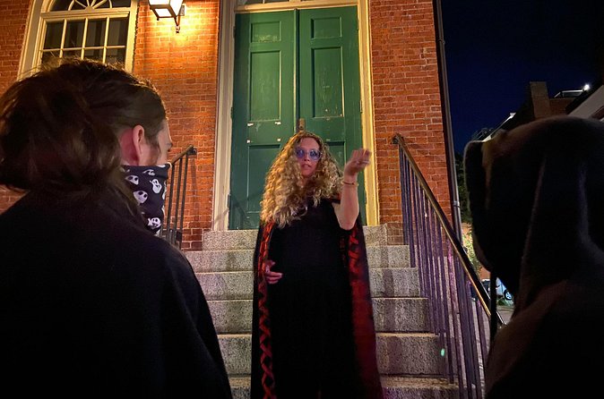 Salem's Spooky Spectres Walking Ghost Tour - Who This Ghost Walk Is Best For