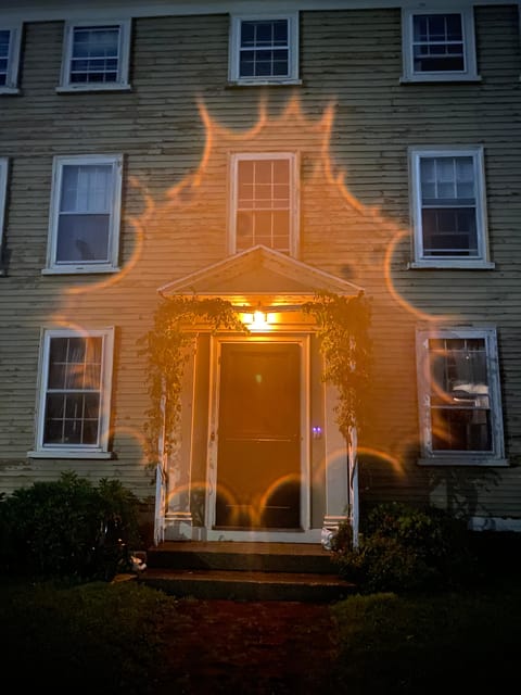 Salem: Specters and Apparitions Ghost Hunting Tour - What Guides Do Well, From Topher to Samantha to Heidi