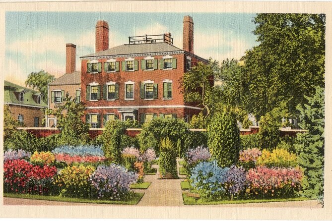 Salem Vintage Postcard Tours - The 4:00 pm Walk: Where to Meet and What One Hour Feels Like