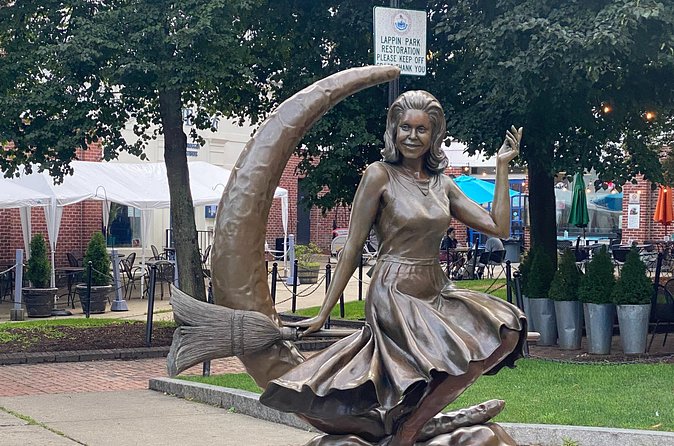Salem Witch Tour - Turner’s Seafood at Lyceum Hall: Bridget Bishop’s property and the Salem jail site
