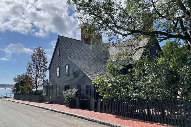 Self Guided Audio Tour 'Hawthorne's Haunts' Haunted Walking Tour Salem - Stop-by-stop: Hawthorne Hotel and Salem Common
