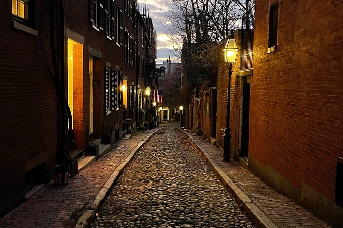 Self-Guided Boston Christmas Tour - Price and pacing that make sense for a lights walk