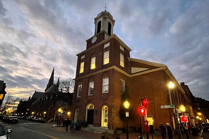 Self-Guided Boston Christmas Tour - Pinckney Street, authors and Christmas traditions