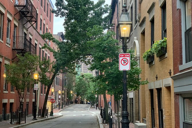 Self-Guided Boston's Beacon Hill Underground Railroad Audio Tour Walking Tour - Start at 70 Charles St, finish at 46 Joy St