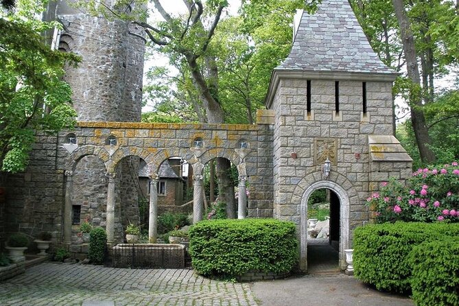 Small Group Day Trip to Salem and Hammond Castle from Boston - A small-group Salem and Hammond Castle day from Boston