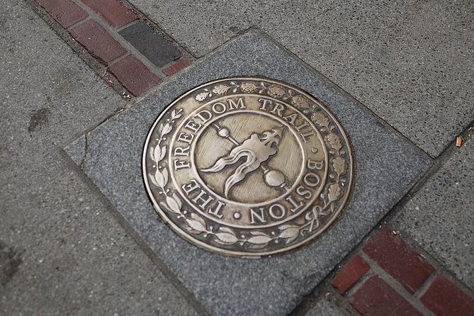 The Full Revolutionary Story Epic Small Group Boston Walking Tour - Mid-Tour Break Time: Faneuil Hall and Quincy Market Without Losing the Story