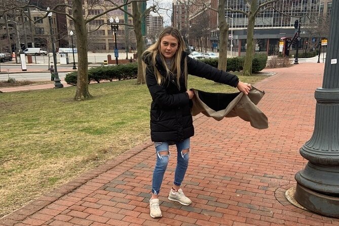 Unique Scavenger Hunt Experience in Boston by Crazy Dash - How the App-Based Format Works in Real Life
